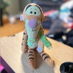 Disney Tigger 12” plush toy